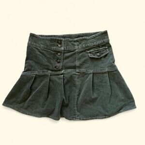 American Outfitters The Original Cargo Y2K Cargo Mini Skirt with Pockets